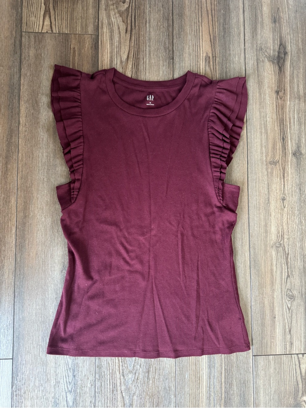 GAP Ruffled Shoulder Tank in Wine Maroon Burgundy